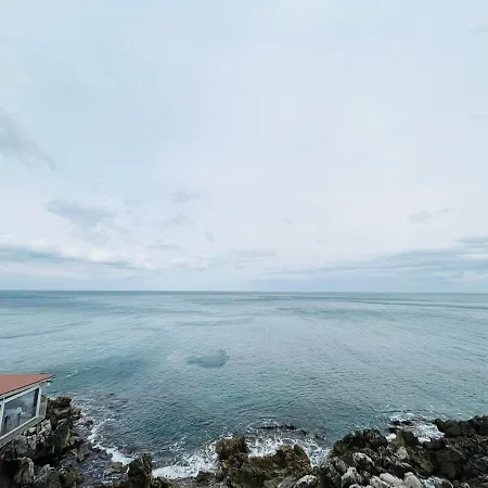 Infinity Sea Balcony Apartman